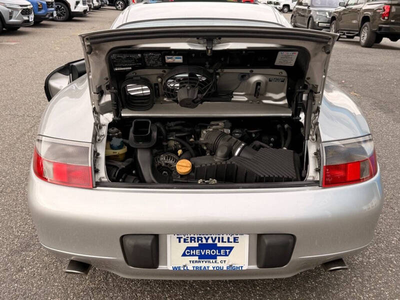 2001 Porsche 911 Carrera
