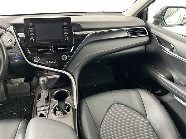 2023 Toyota Camry Hybrid SE