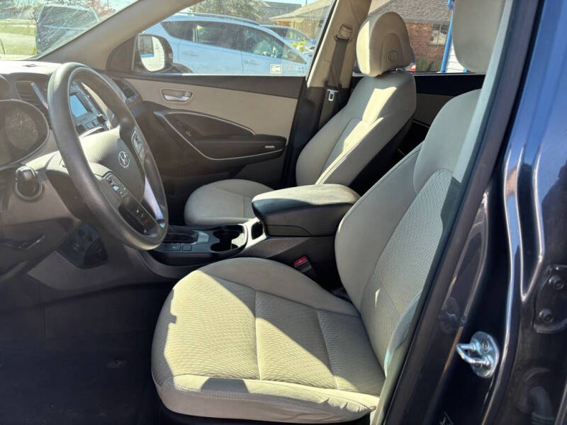 2016 Hyundai Santa Fe SE