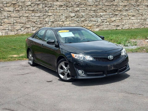2014 Toyota Camry for sale at Car Hunters LLC in Mount Juliet TN