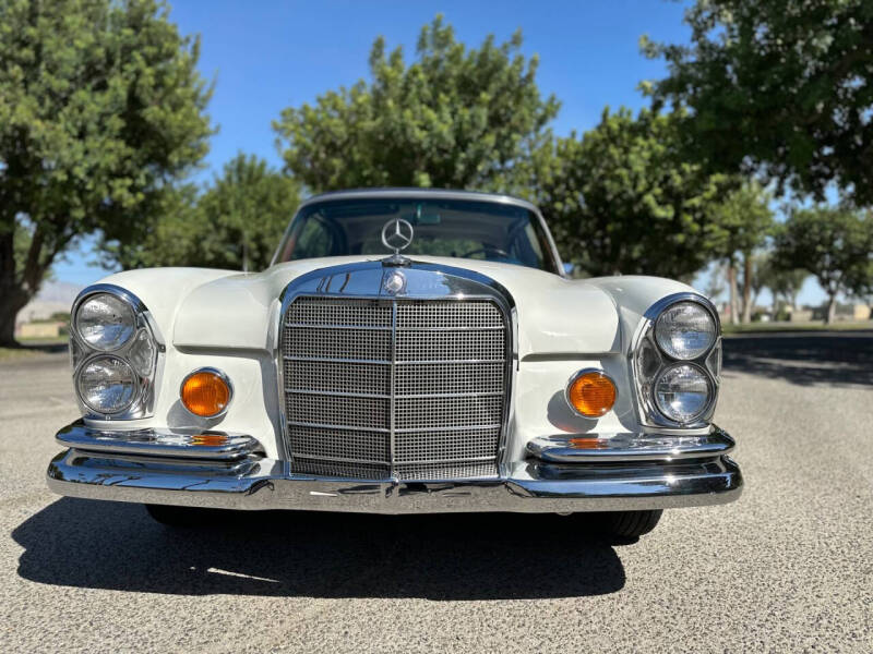 1970 Mercedes-Benz 280-Class