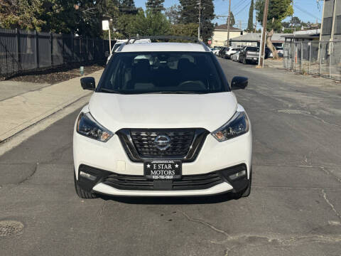 2020 Nissan Kicks SR