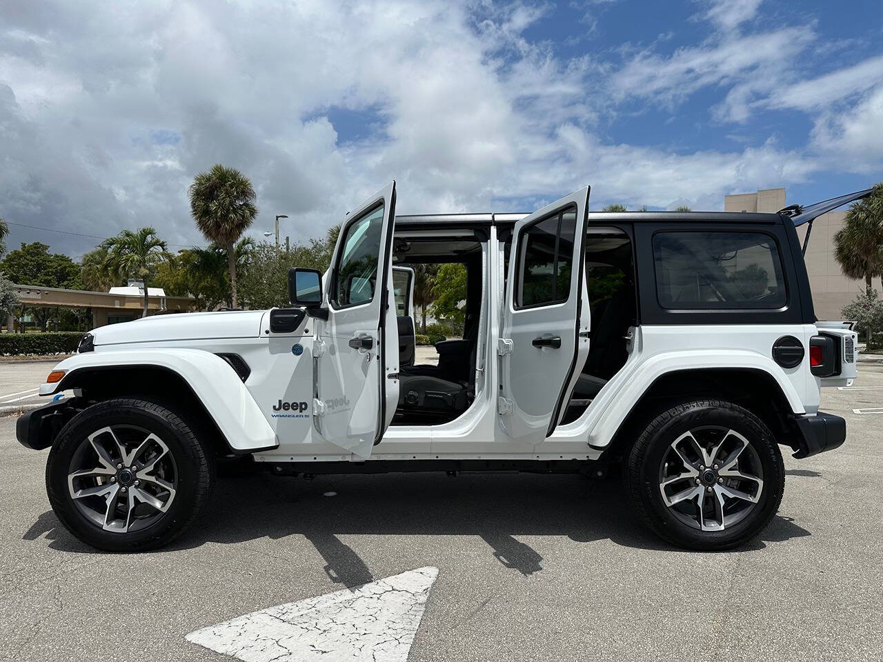 2024 Jeep Wrangler 25
