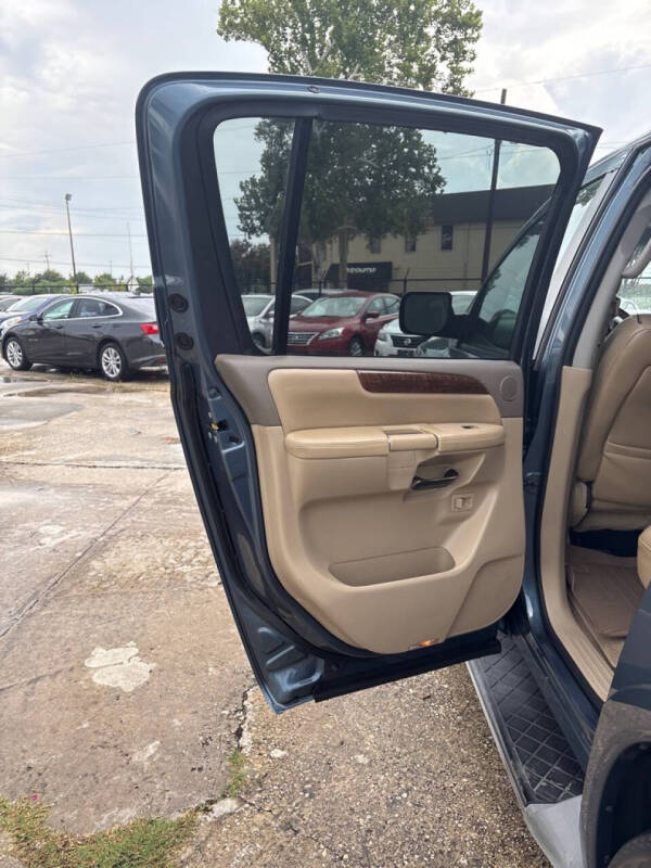 2012 Nissan Armada Platinum