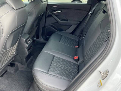 2025 Audi SQ6 e-tron quattro Prestige