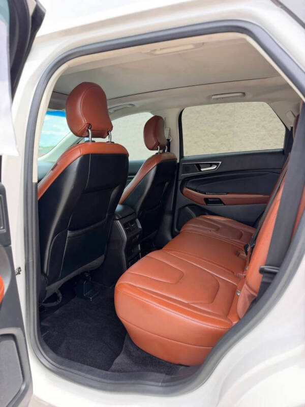 2015 Ford Edge Titanium - Photo 25