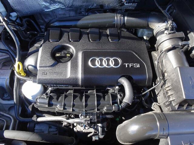 2015 Audi Q3 2.0T quattro Prestige