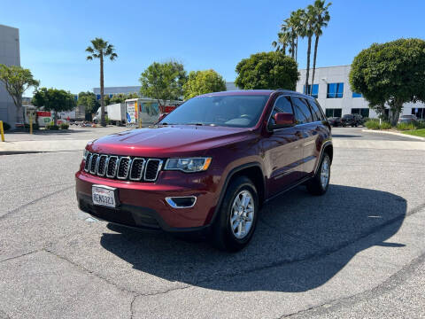 2018 Jeep Grand Cherokee for sale at Trade In Auto Sales in Van Nuys CA