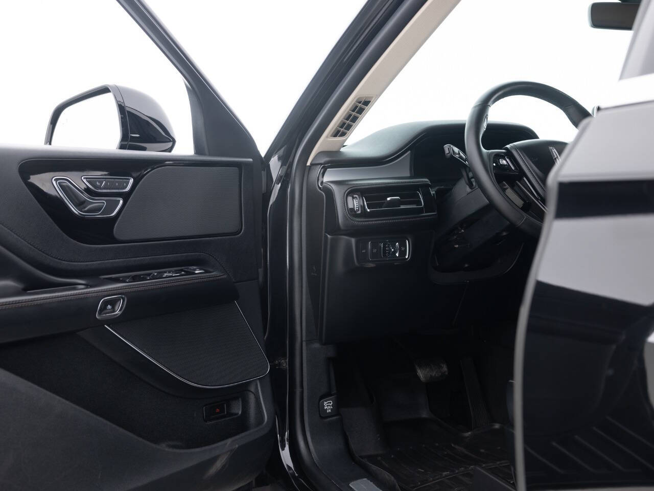 Used Car 2022 Lincoln Aviator  Livery Awd 4dr Suv For Sale Under $20,000 In Coal City, Illinois