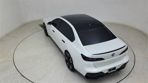 2023 BMW 7 Series 740i