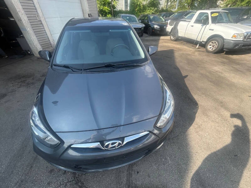 2013 Hyundai Accent GLS