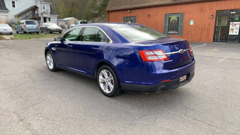2013 Ford Taurus SEL