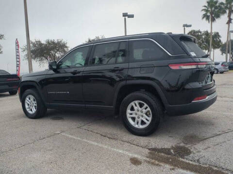 2023 Jeep Grand Cherokee Laredo