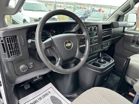 2016 Chevrolet Express 2500