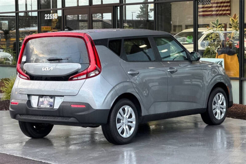 2022 Kia Soul LX