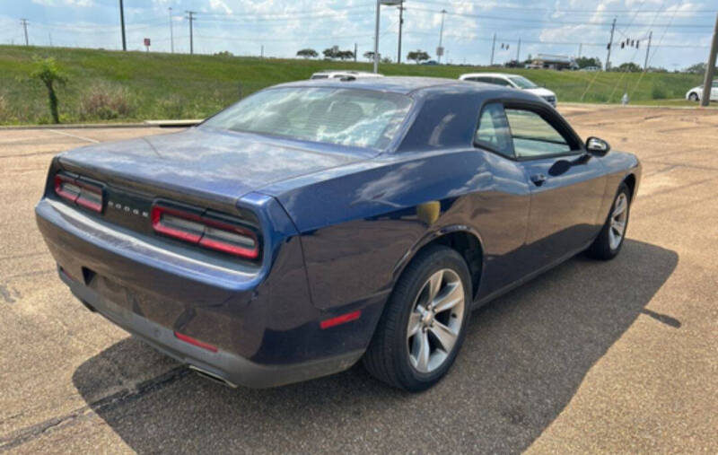 2015 Dodge Challenger SXT