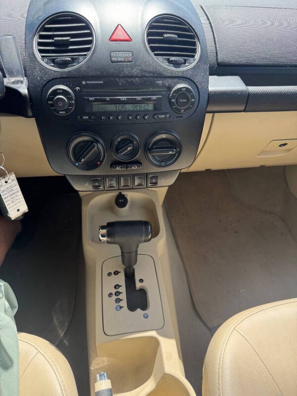 2009 Volkswagen New Beetle
