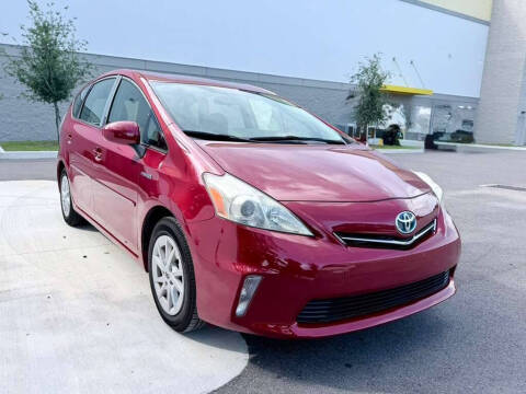 2014 Toyota Prius v Three