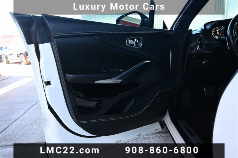 2021 Aston Martin DBX