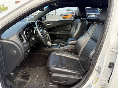 2017 Dodge Charger SXT