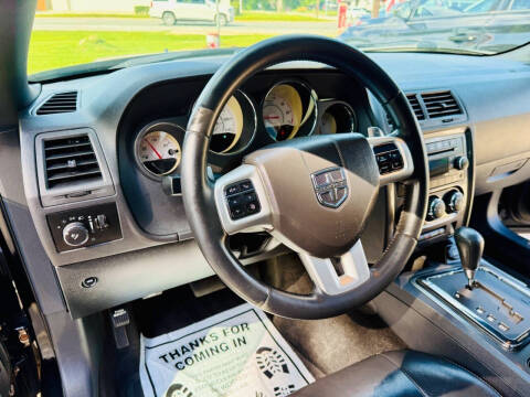 2012 Dodge Challenger SXT Plus