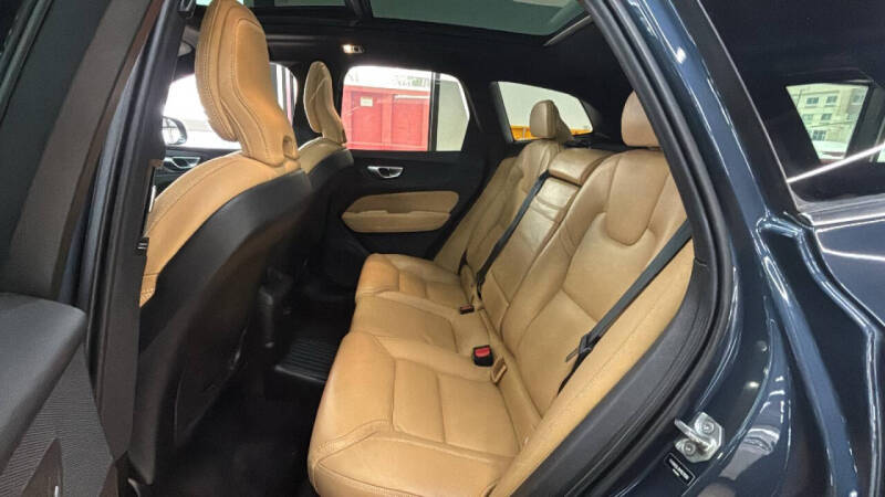 2021 Volvo XC60 Recharge T8 Inscription