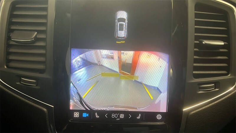 2025 Volvo XC90 B5 Core Bright Theme