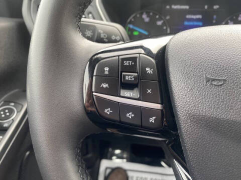 2022 Ford Escape Hybrid SEL