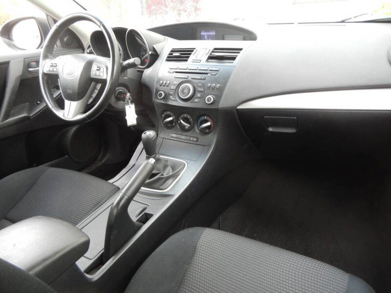 2012 Mazda MAZDA3 i Touring