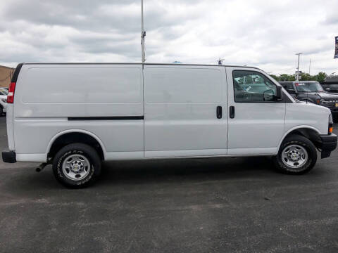2024 Chevrolet Express 2500