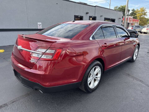 2016 Ford Taurus SEL