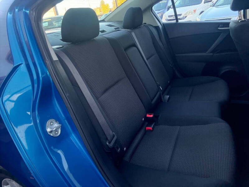 2012 Mazda MAZDA3 i Touring