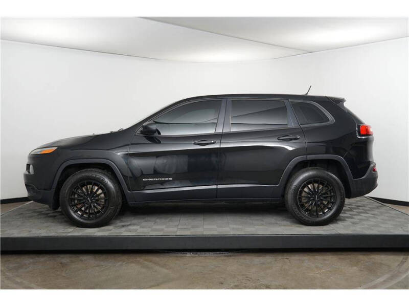 2016 Jeep Cherokee Sport