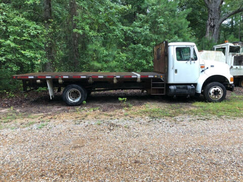 2001 International 4700 for sale at M & W MOTOR COMPANY in Hope AR