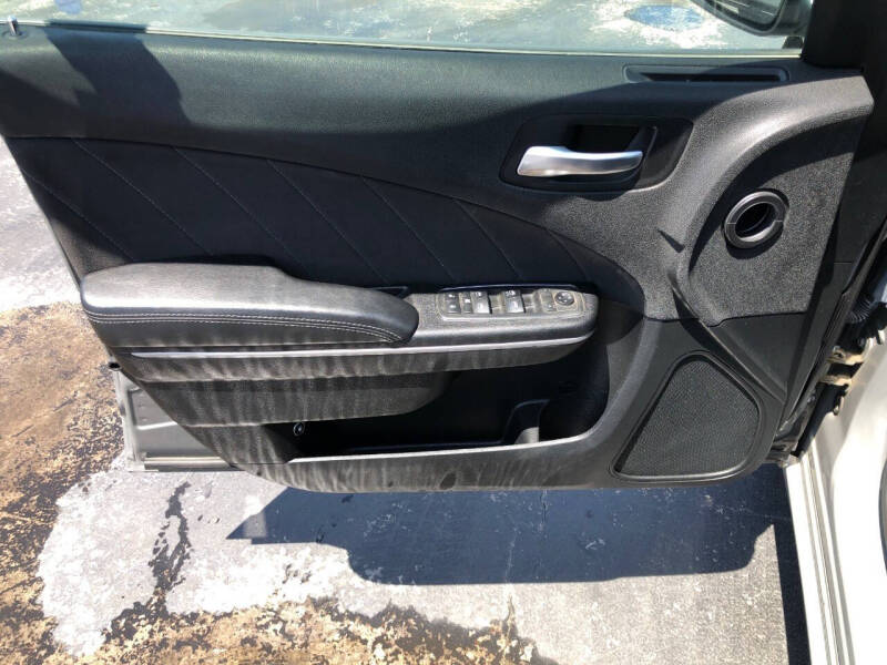 2019 Dodge Charger SXT