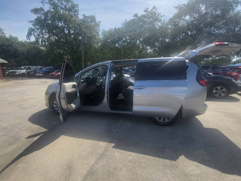 2017 Chrysler Pacifica Touring