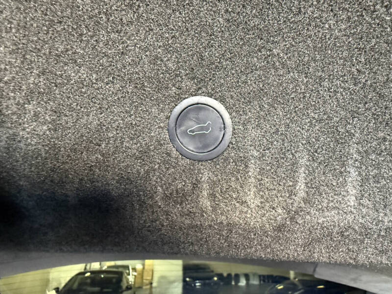 2022 Tesla Model S Plaid