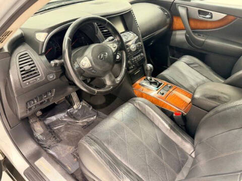 2011 Infiniti FX35