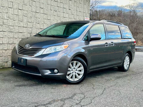 2012 Toyota Sienna