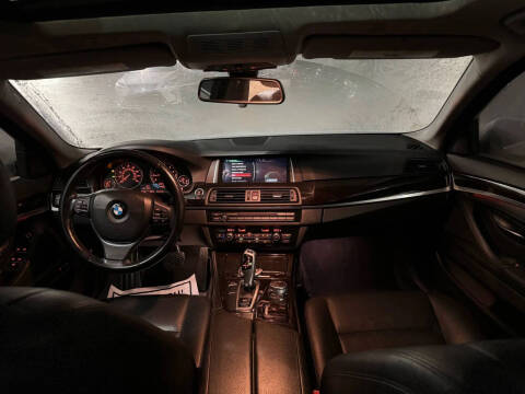 2015 BMW 5 Series 528i