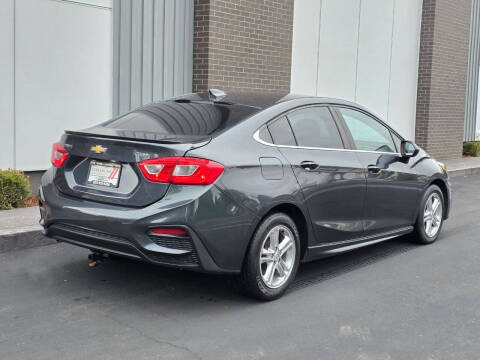 2017 Chevrolet Cruze LT Auto