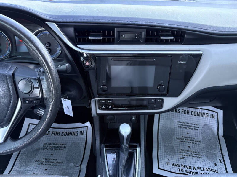 2017 Toyota Corolla LE