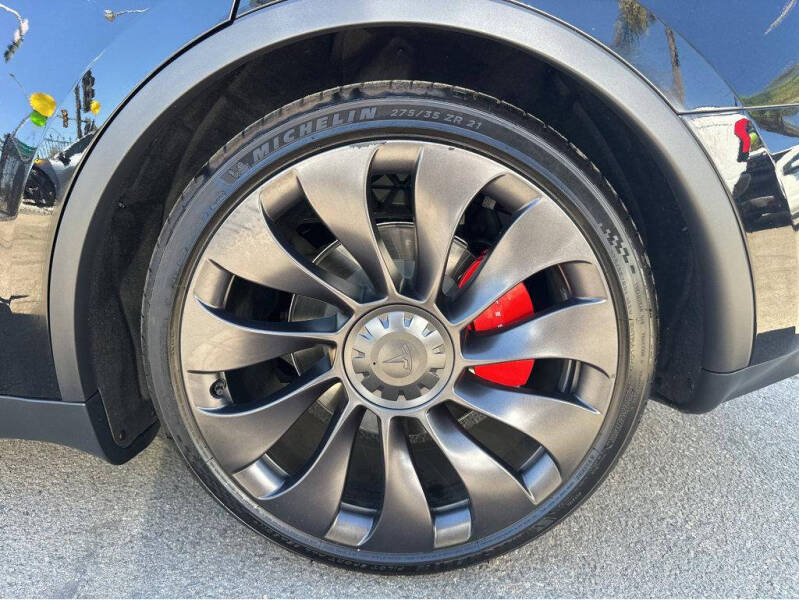2023 Tesla Model Y Performance