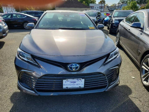 2021 Toyota Camry Hybrid LE