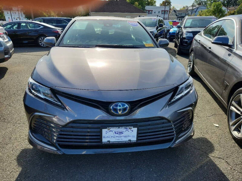 2021 Toyota Camry Hybrid LE