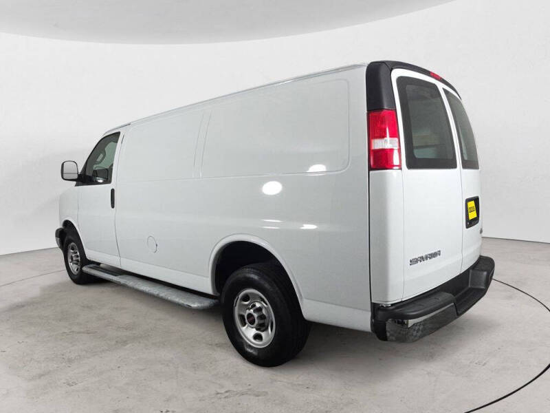 2024 GMC Savana 2500