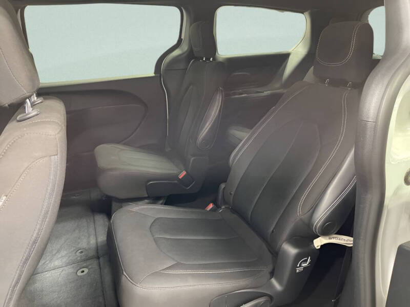 2023 Chrysler Pacifica Touring