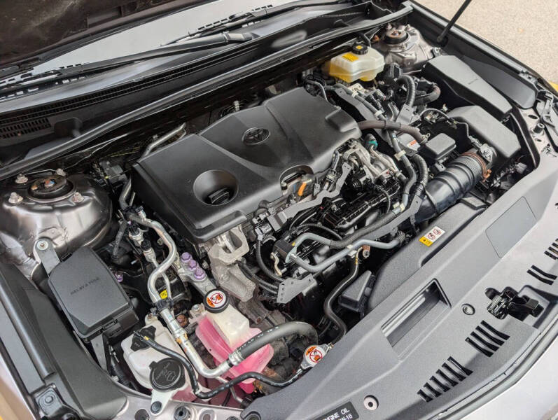 2018 Toyota Camry Hybrid LE