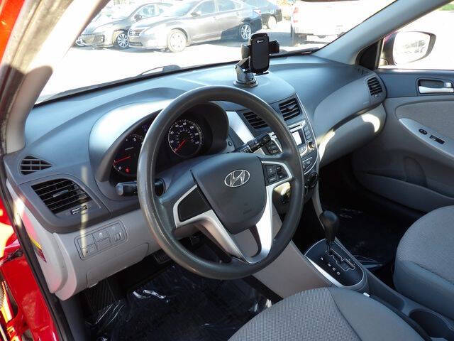 2012 Hyundai Accent GS