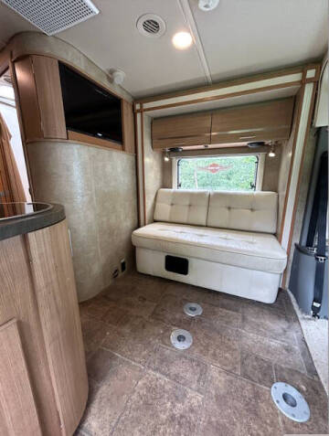 2013 Itasca Reyo 25T